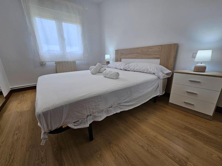 Apartment 188a Cimadevilla Y Mar
